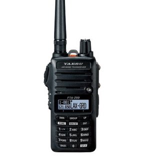YAESU FTA-250L 8,33/25 kHz (COM) Handfunkgerät Flugfunk